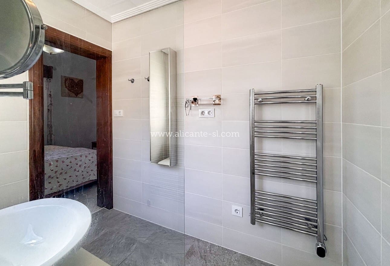 3 Zimmer Villa zu verkaufen in Fortuna mit Pool Garage - 235.000 € (Ref: 10099150)