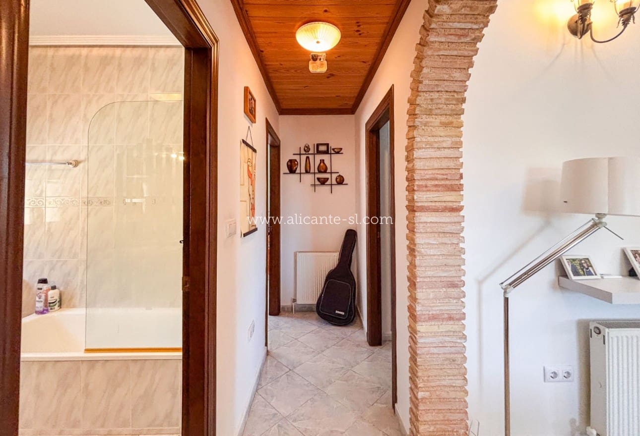 3 Zimmer Villa zu verkaufen in Fortuna mit Pool Garage - 235.000 € (Ref: 10099150)