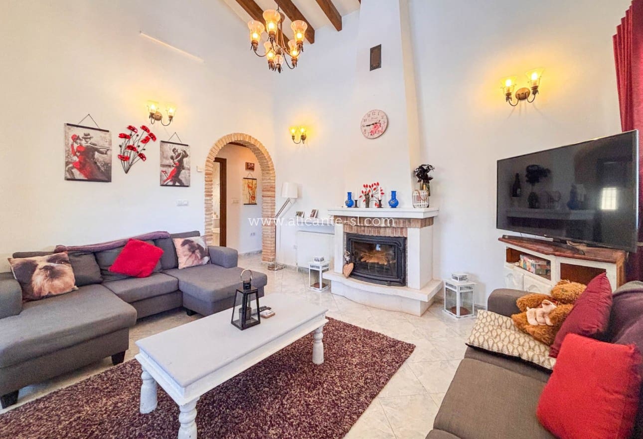 3 Zimmer Villa zu verkaufen in Fortuna mit Pool Garage - 235.000 € (Ref: 10099150)
