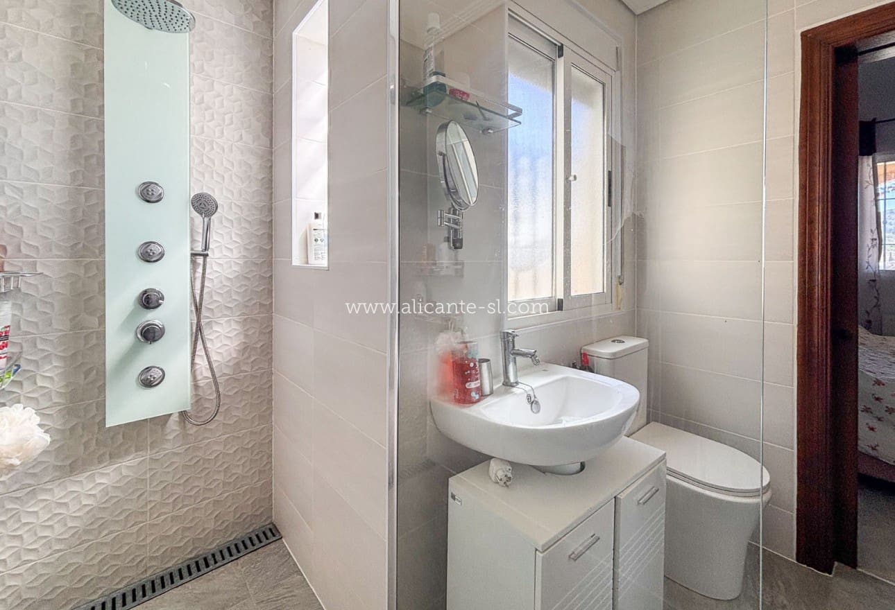 3 Zimmer Villa zu verkaufen in Fortuna mit Pool Garage - 235.000 € (Ref: 10099150)