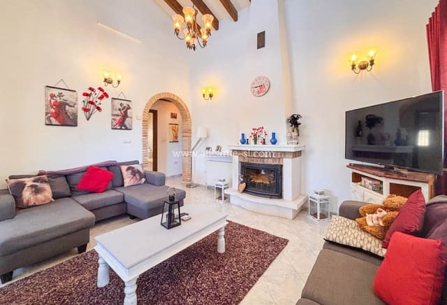 3 Zimmer Villa zu verkaufen in Fortuna mit Pool Garage - 235.000 € (Ref: 10099150)