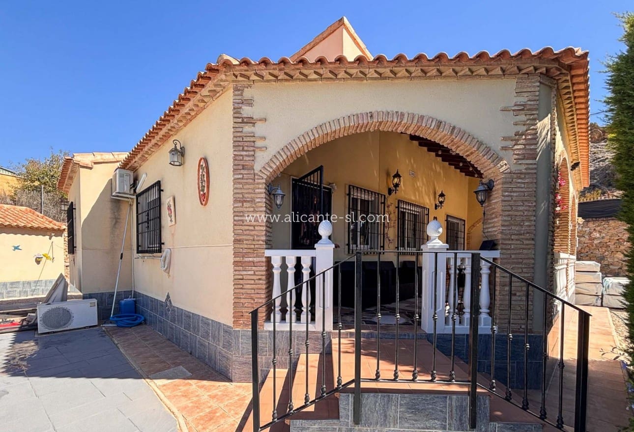 3 Zimmer Villa zu verkaufen in Fortuna mit Pool Garage - 235.000 € (Ref: 10099150)