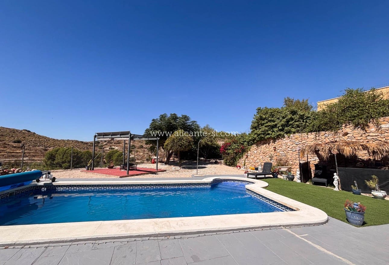 3 Zimmer Villa zu verkaufen in Fortuna mit Pool Garage - 235.000 € (Ref: 10099150)