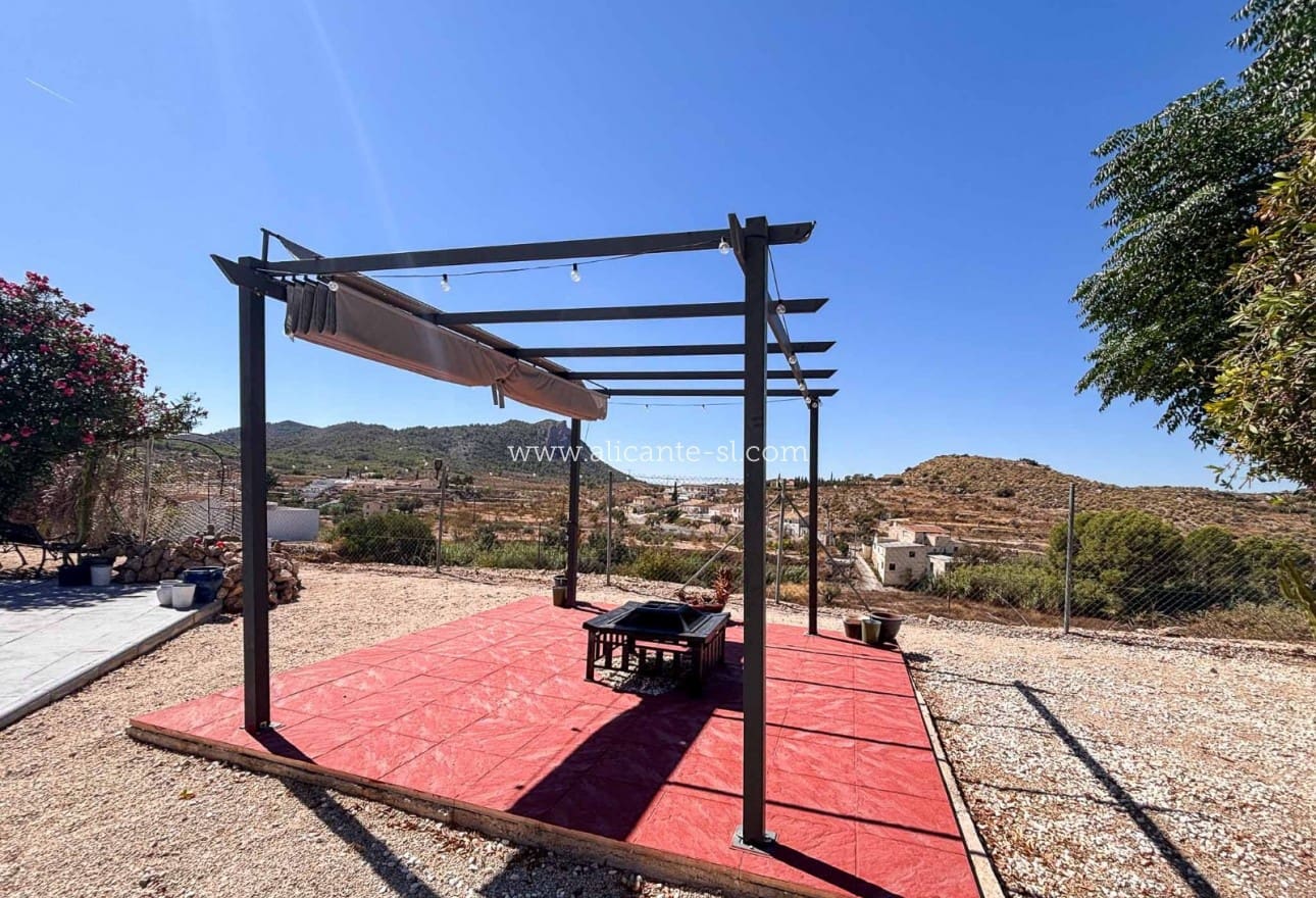 3 Zimmer Villa zu verkaufen in Fortuna mit Pool Garage - 235.000 € (Ref: 10099150)