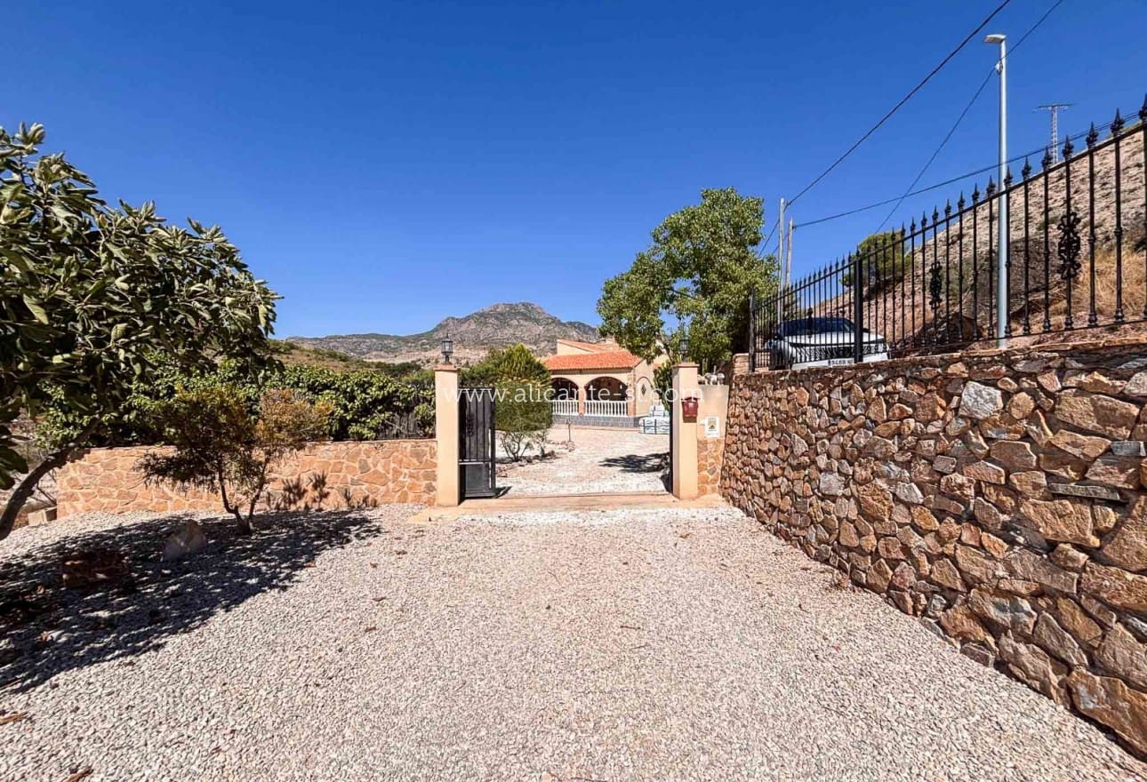 3 Zimmer Villa zu verkaufen in Fortuna mit Pool Garage - 235.000 € (Ref: 10099150)