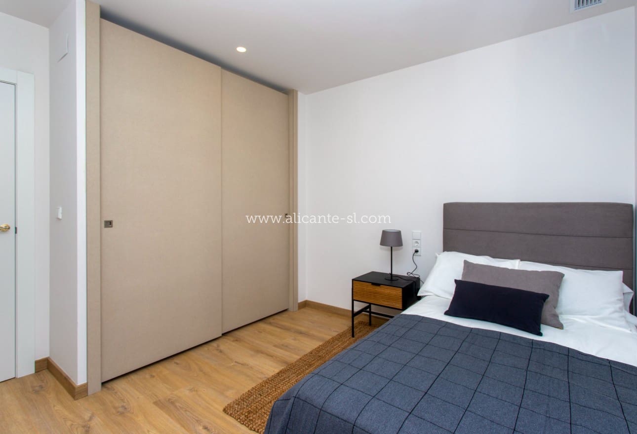 3 bedroom Townhouse for sale in Monforte del Cid with pool garage - € 365,000 (Ref: 10111152)