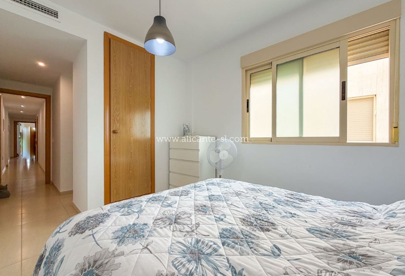 2 makuuhuone Huoneisto myytävänä paikassa Hondon de las Nieves - 99 950 € (Ref: 10132939)