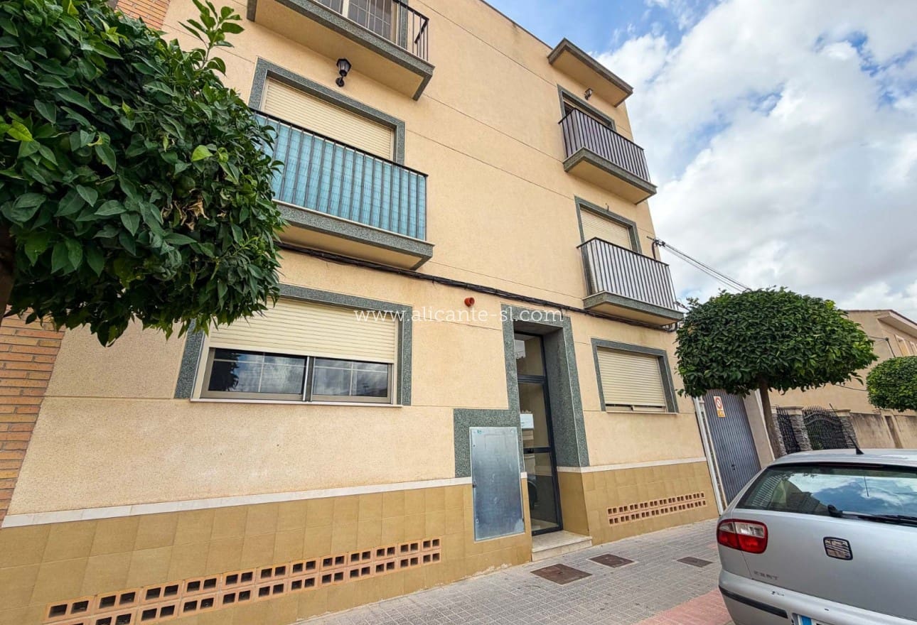 2 makuuhuone Huoneisto myytävänä paikassa Hondon de las Nieves - 99 950 € (Ref: 10132939)
