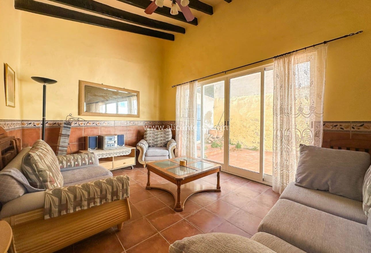 3 soveværelse Finca/Landehus til salg i La Romana - € 79.950 (Ref: 6750710)