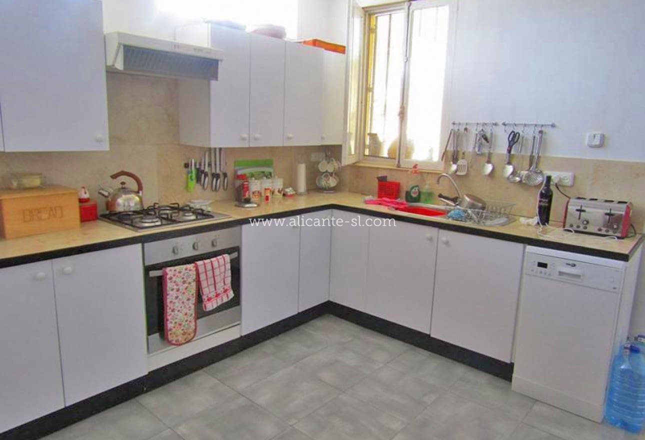 3 soveværelse Hulehus til salg i La Romana - € 99.950 (Ref: 6838447)