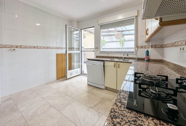 3 chambre Maison de Ville à vendre à Hondón de las Nieves avec garage - 129 950 € (Ref: 8287220)