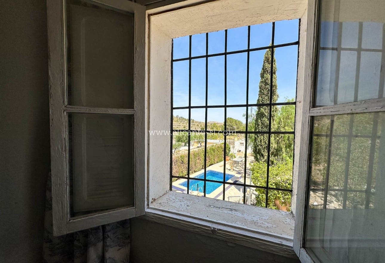 4 sovrum Finca/Hus på landet till salu i La Romana med pool - 199 000 € (Ref: 8327066)