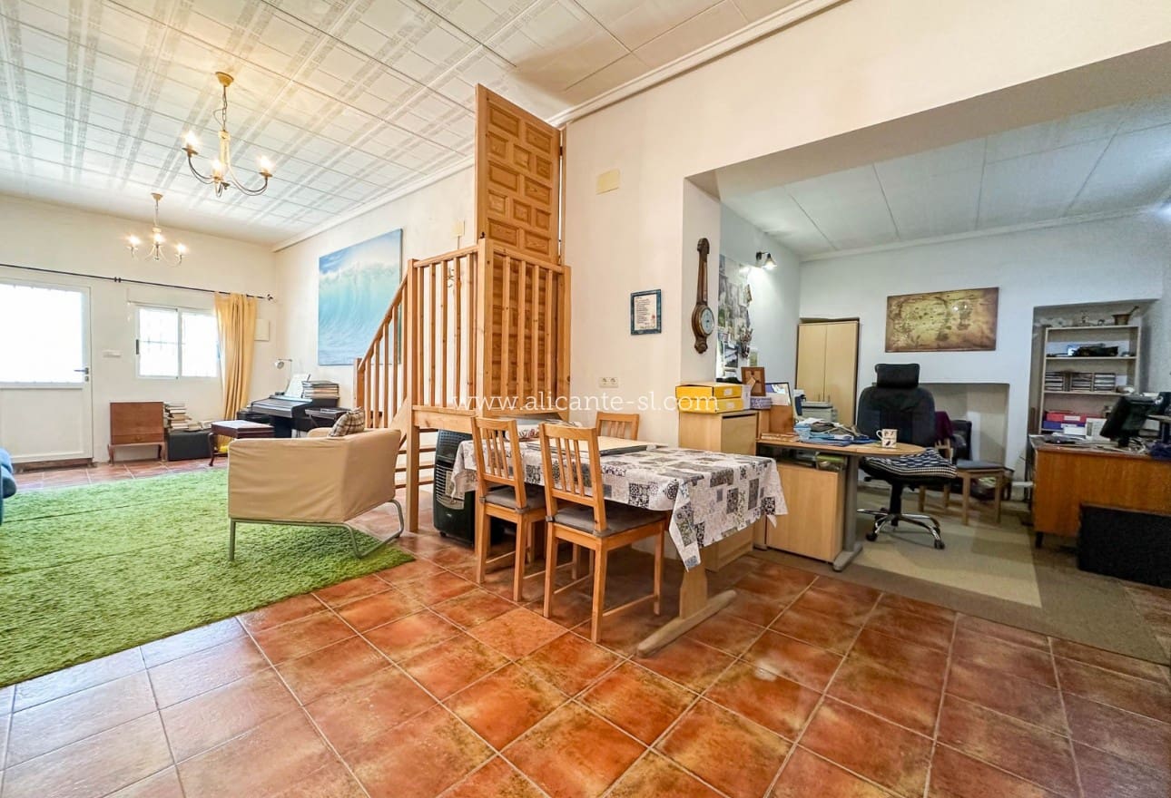 4 sovrum Finca/Hus på landet till salu i La Romana med pool - 199 000 € (Ref: 8327066)