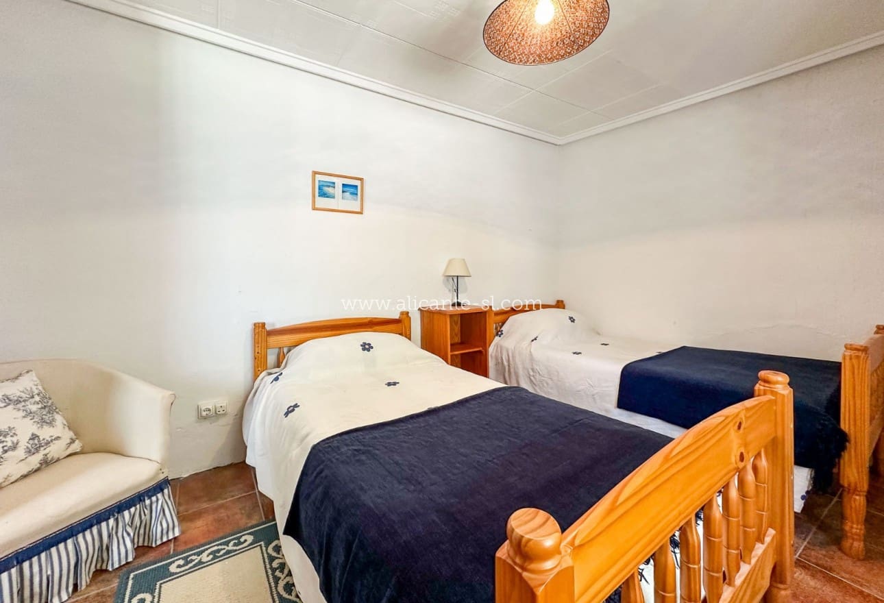 4 sovrum Finca/Hus på landet till salu i La Romana med pool - 199 000 € (Ref: 8327066)