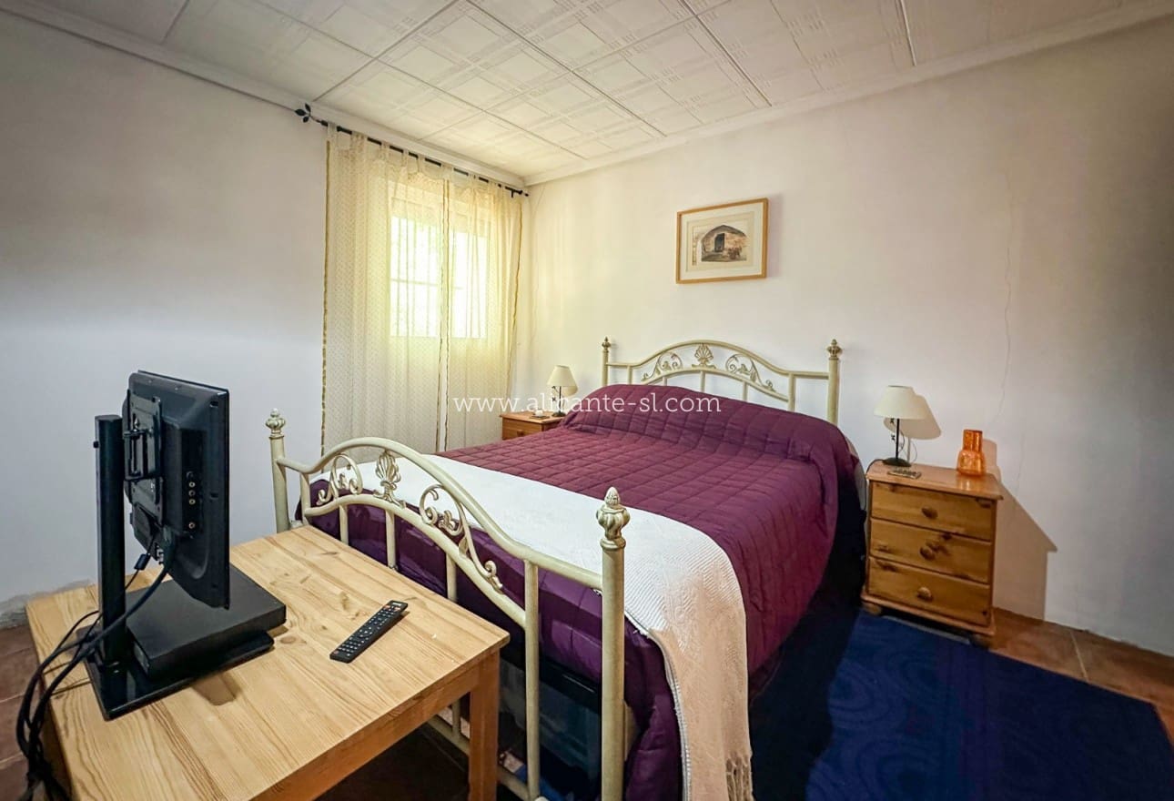 4 sovrum Finca/Hus på landet till salu i La Romana med pool - 199 000 € (Ref: 8327066)