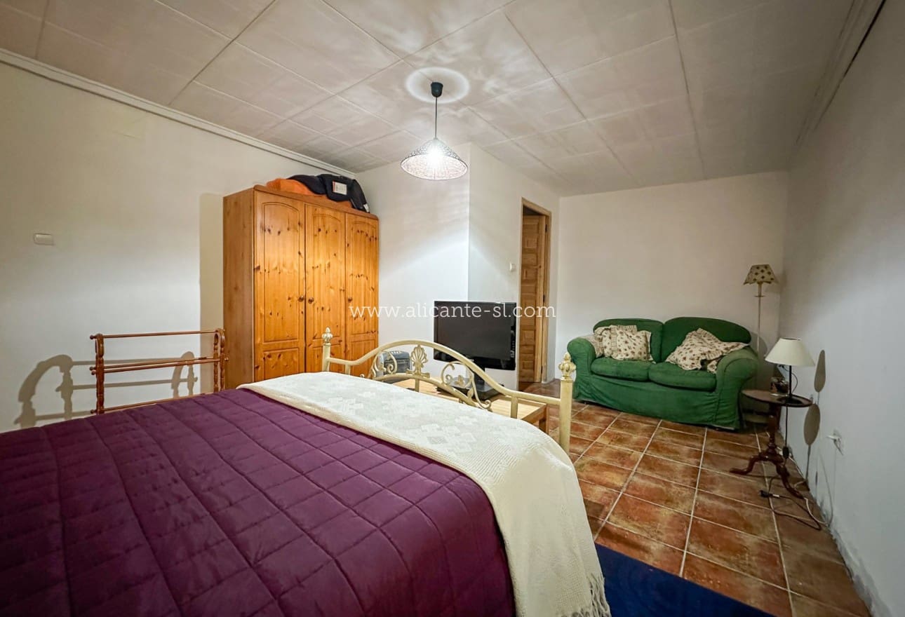 4 sovrum Finca/Hus på landet till salu i La Romana med pool - 199 000 € (Ref: 8327066)