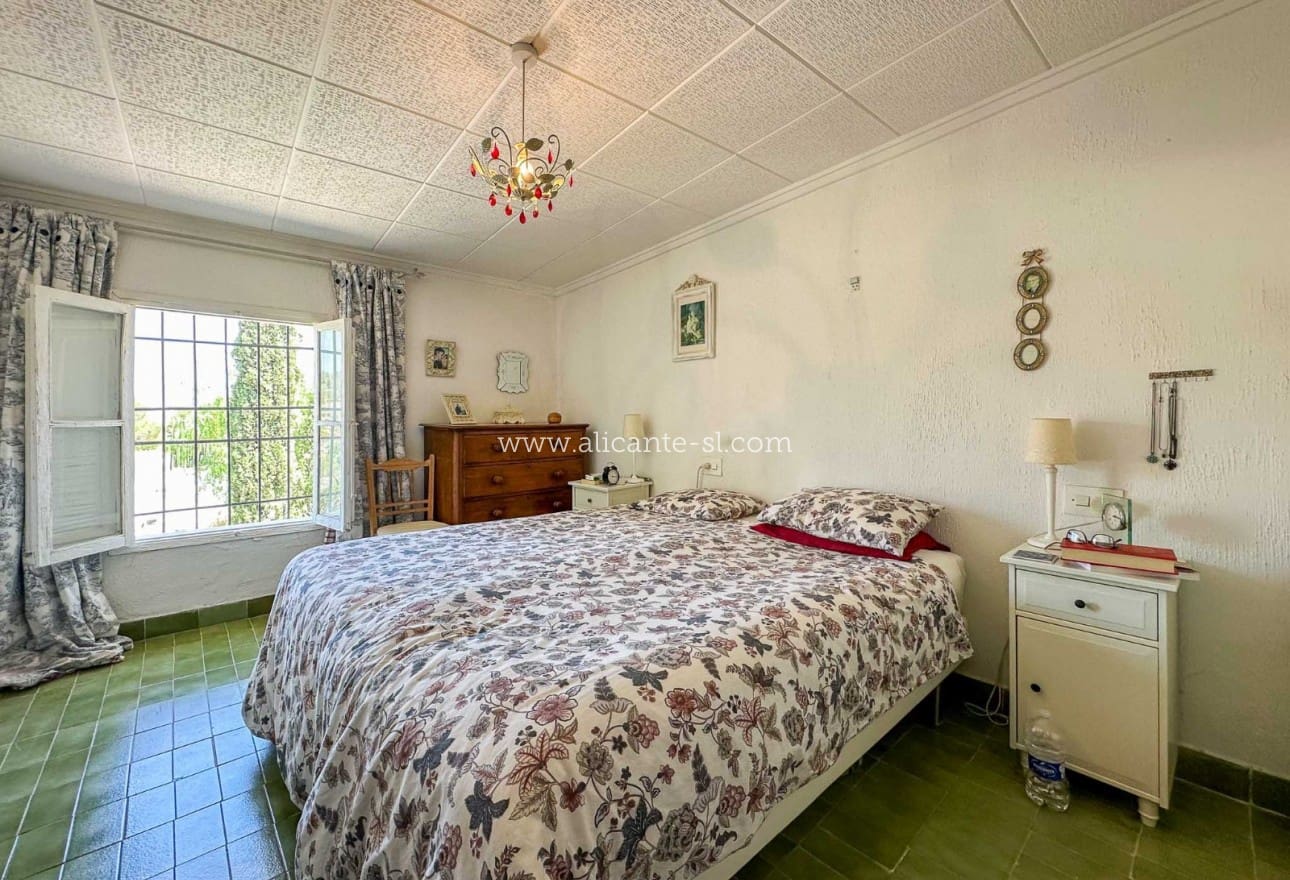 4 sovrum Finca/Hus på landet till salu i La Romana med pool - 199 000 € (Ref: 8327066)