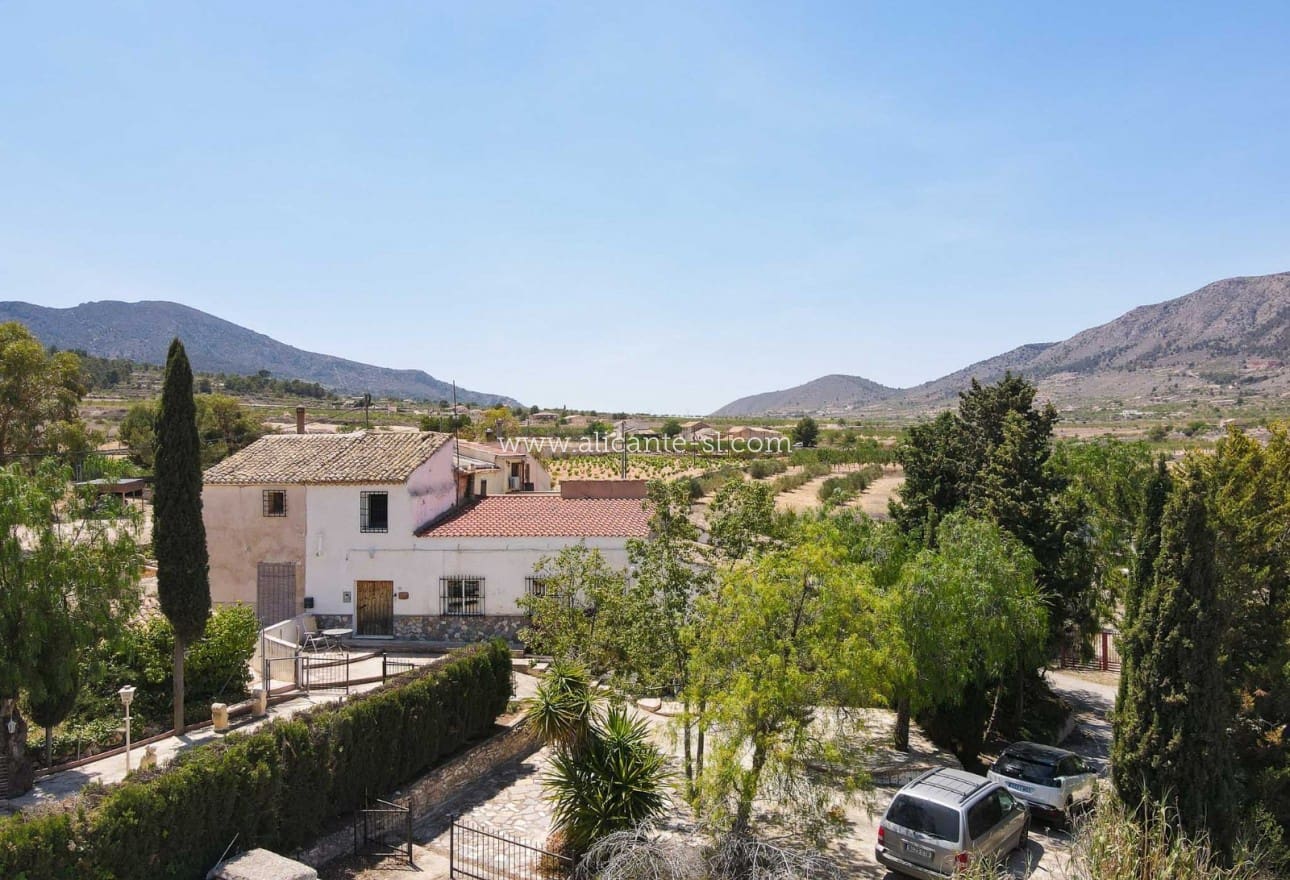 4 sovrum Finca/Hus på landet till salu i La Romana med pool - 199 000 € (Ref: 8327066)