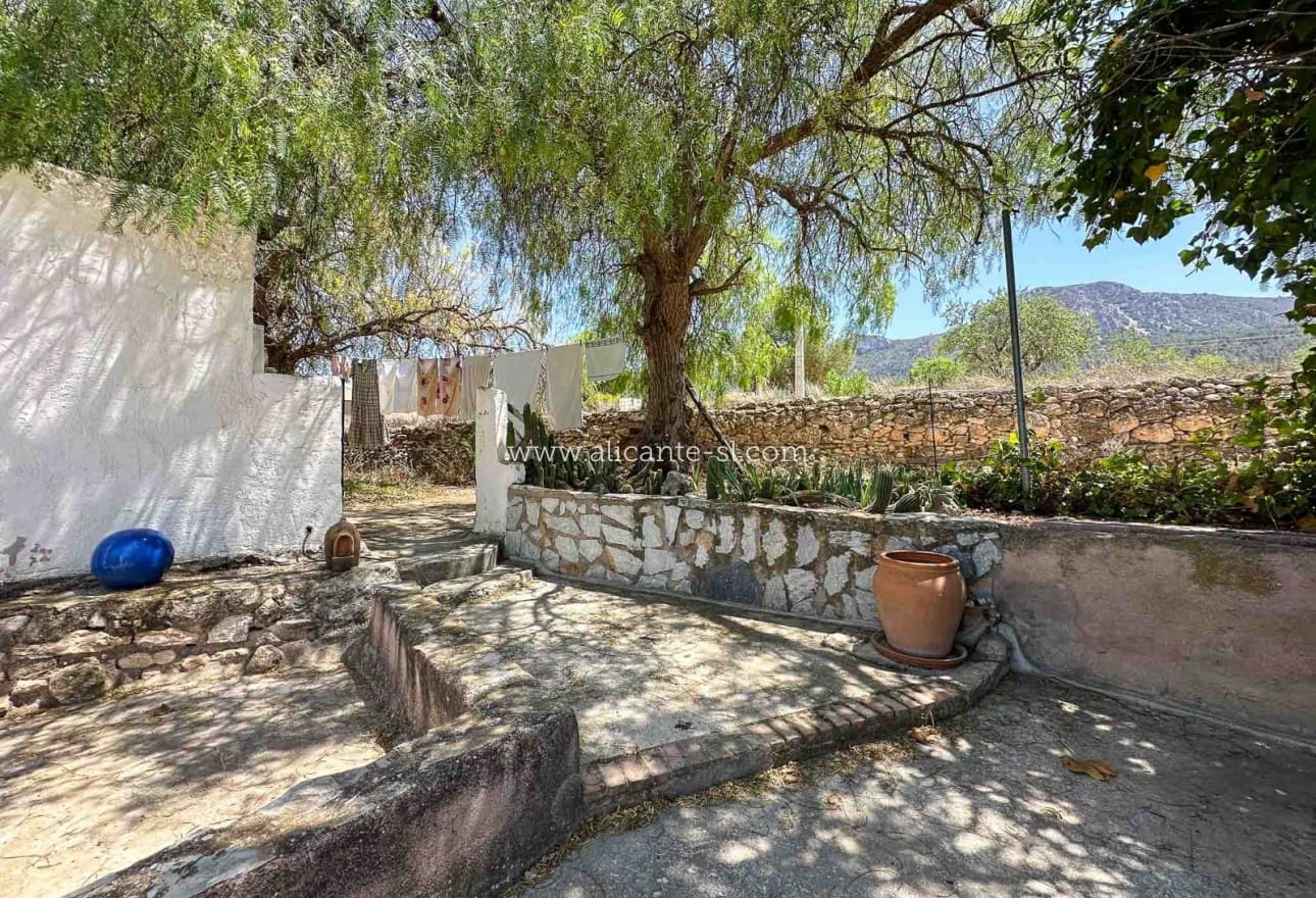 4 sovrum Finca/Hus på landet till salu i La Romana med pool - 199 000 € (Ref: 8327066)