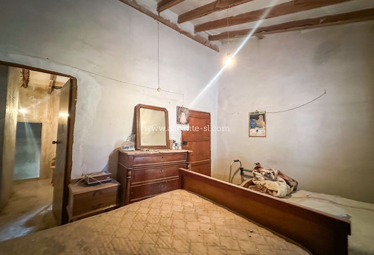 3 soveværelse Byhus til salg i Hondon de las Nieves - € 55.000 (Ref: 8777382)