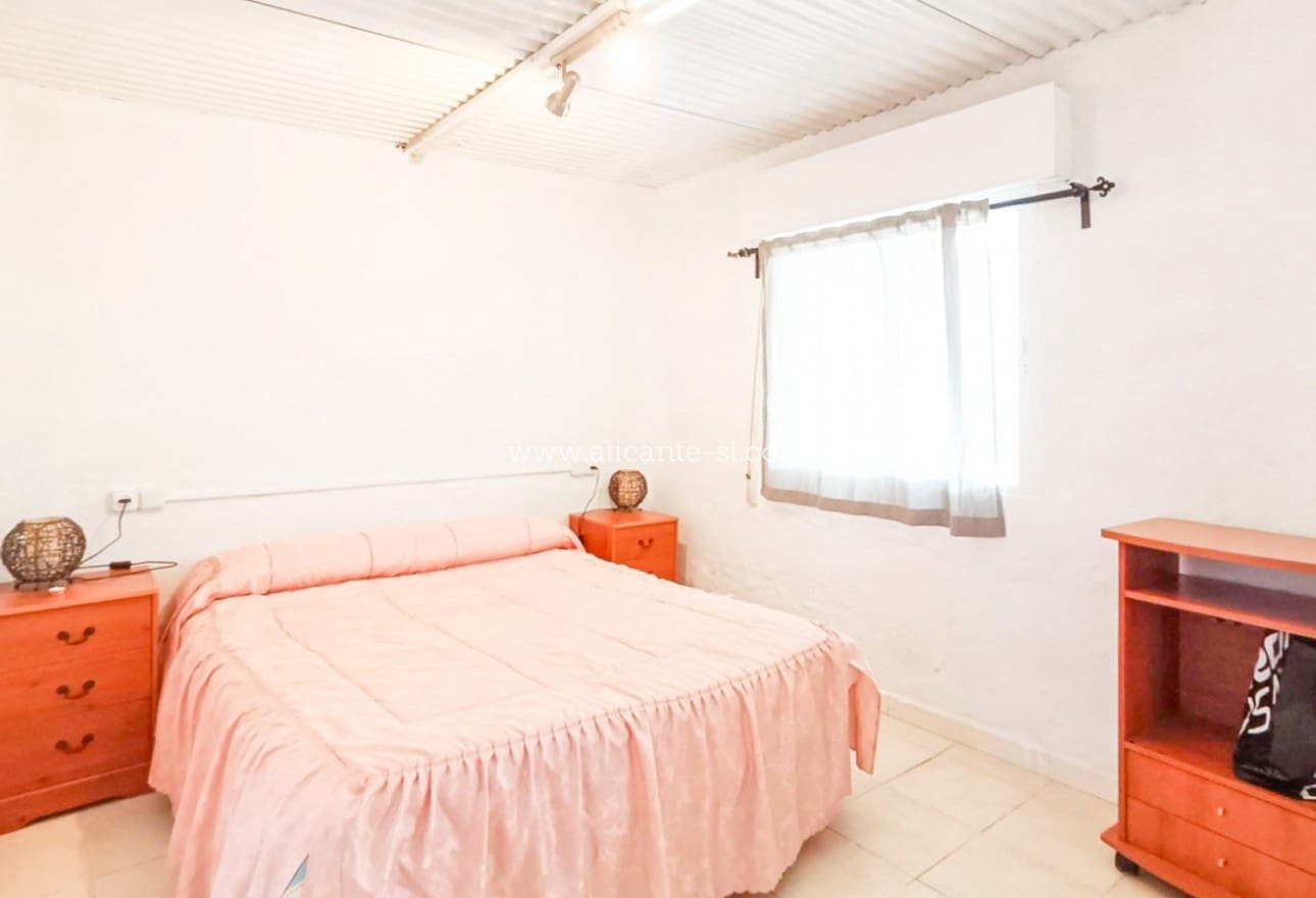 4 soveværelse Finca/Landehus til salg i Hondon de los Frailes med garage - € 179.950 (Ref: 8980480)