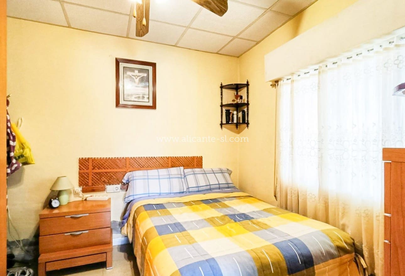 4 soveværelse Finca/Landehus til salg i Hondon de los Frailes med garage - € 179.950 (Ref: 8980480)