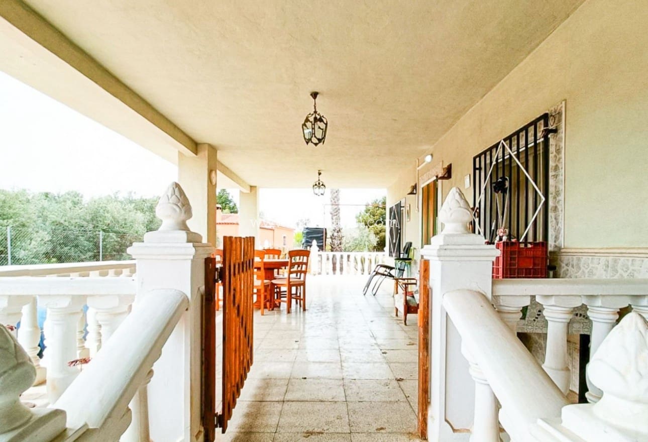 4 soveværelse Finca/Landehus til salg i Hondon de los Frailes med garage - € 179.950 (Ref: 8980480)