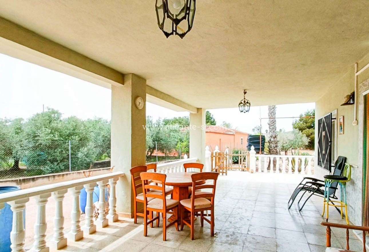 4 soveværelse Finca/Landehus til salg i Hondon de los Frailes med garage - € 179.950 (Ref: 8980480)