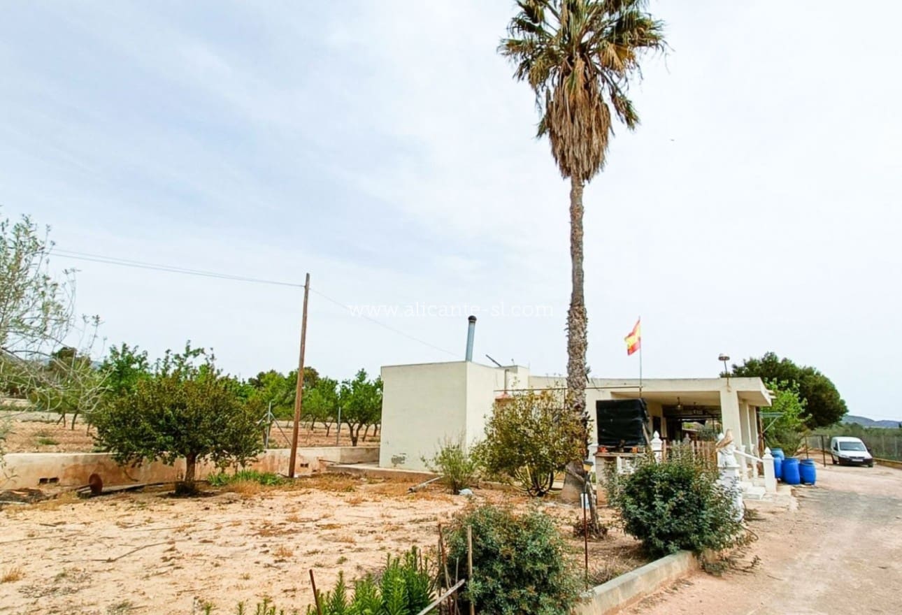 4 soveværelse Finca/Landehus til salg i Hondon de los Frailes med garage - € 179.950 (Ref: 8980480)