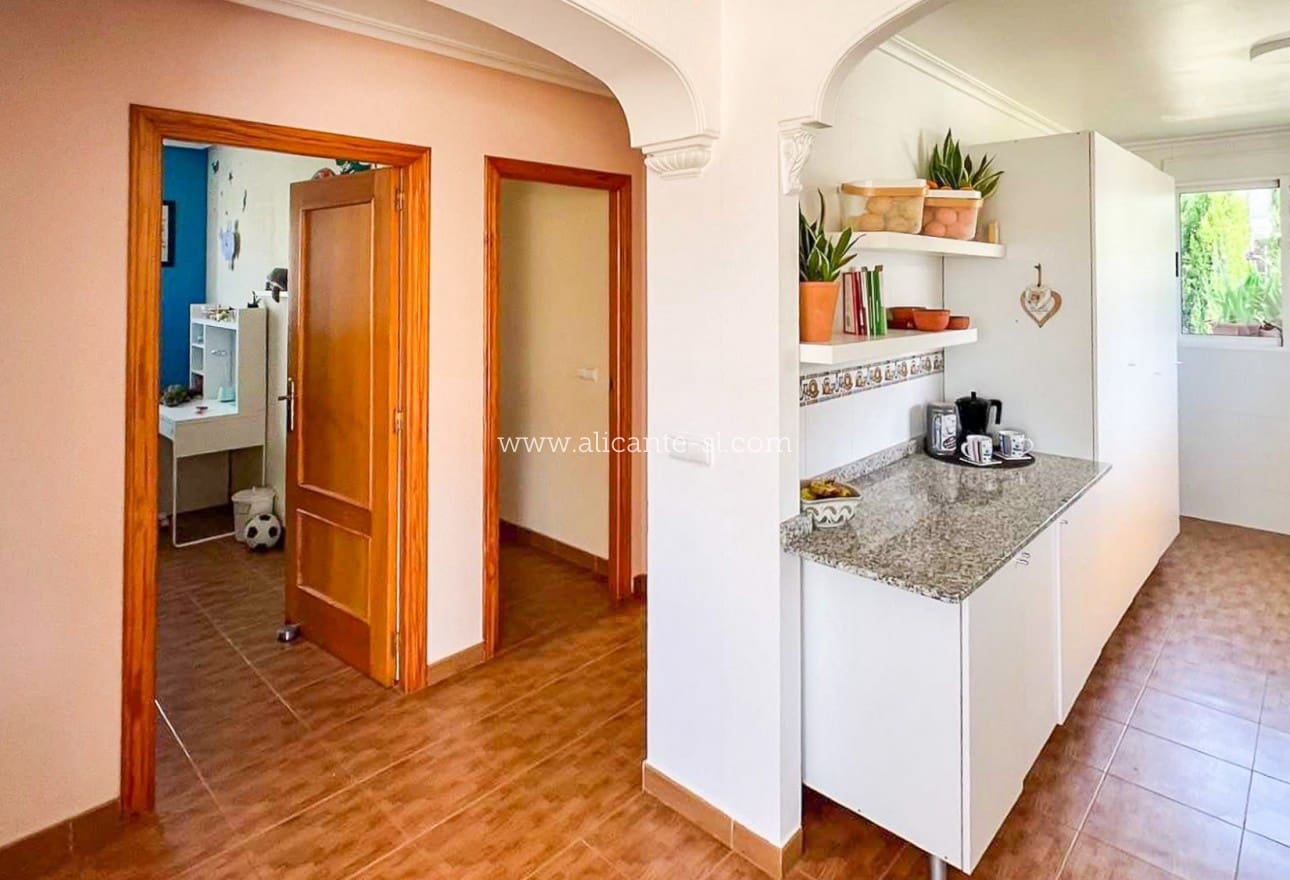 3 bedroom Villa for sale in Hondon de las Nieves - € 229,000 (Ref: 9063451)