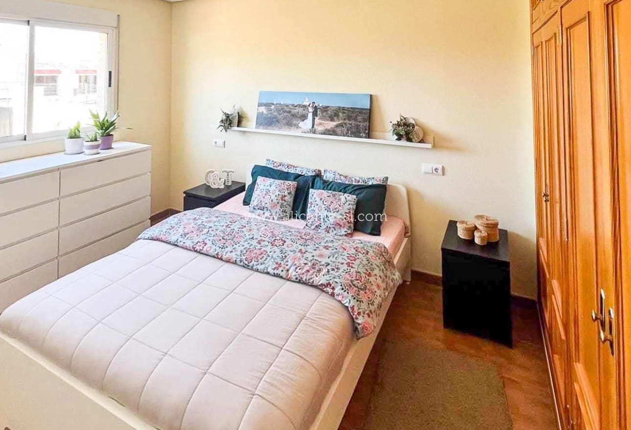 3 bedroom Villa for sale in Hondon de las Nieves - € 229,000 (Ref: 9063451)