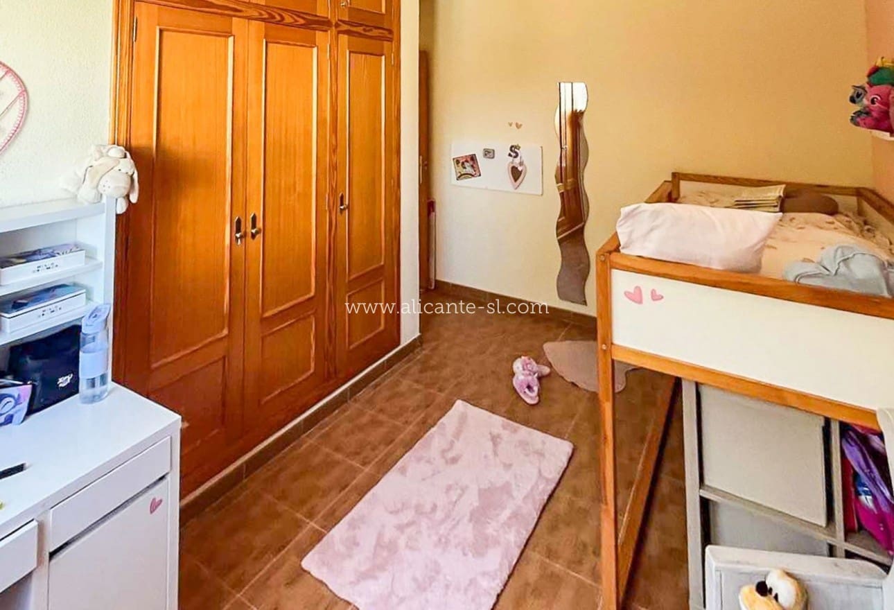 3 bedroom Villa for sale in Hondon de las Nieves - € 229,000 (Ref: 9063451)