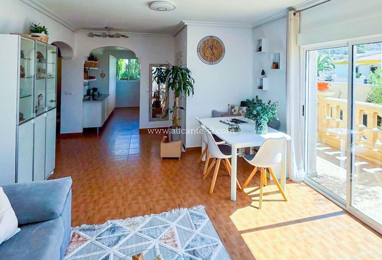 3 bedroom Villa for sale in Hondon de las Nieves - € 229,000 (Ref: 9063451)