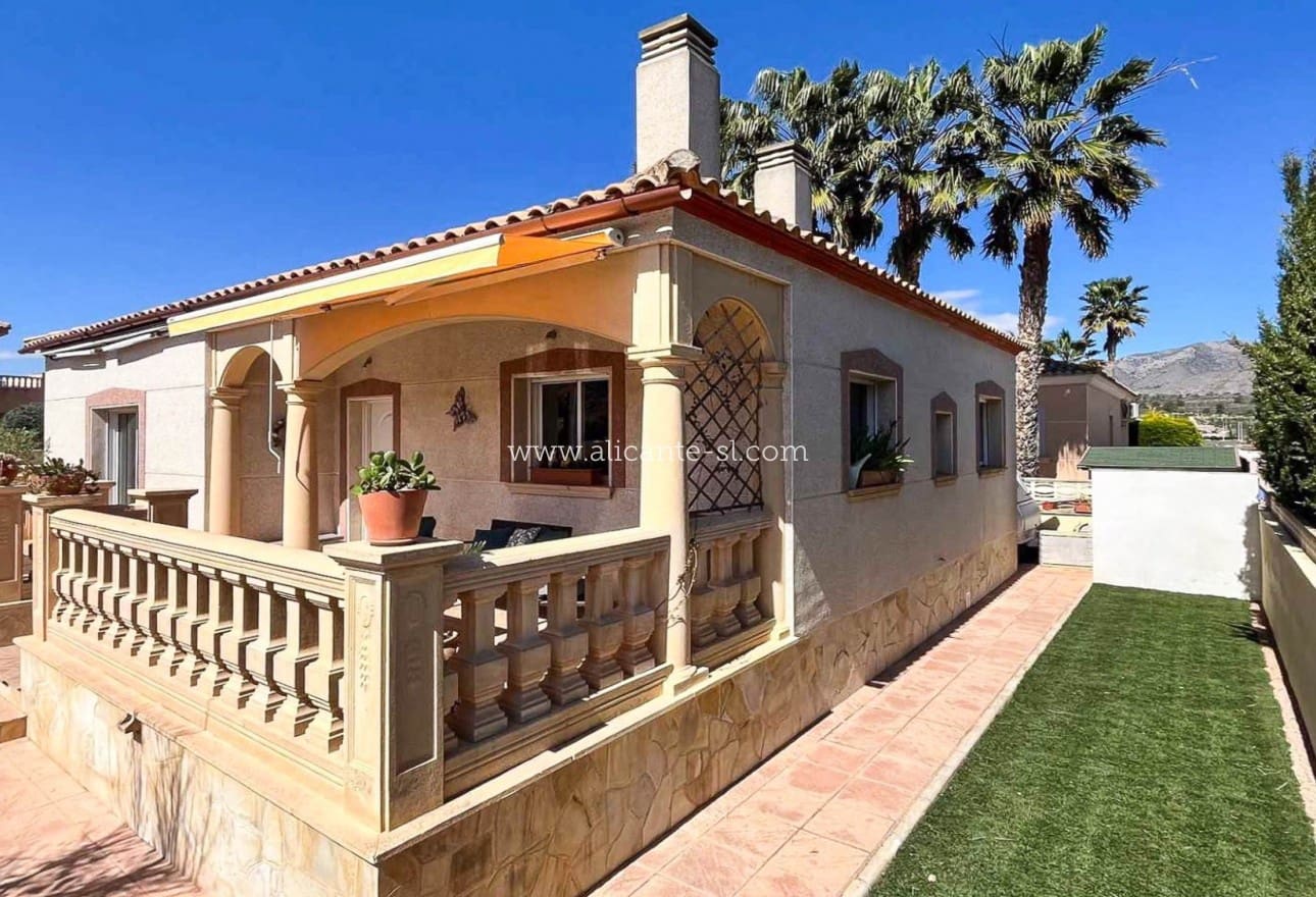 3 bedroom Villa for sale in Hondon de las Nieves - € 229,000 (Ref: 9063451)