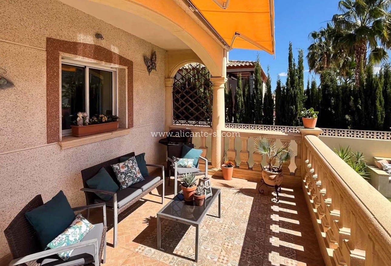 3 bedroom Villa for sale in Hondon de las Nieves - € 229,000 (Ref: 9063451)