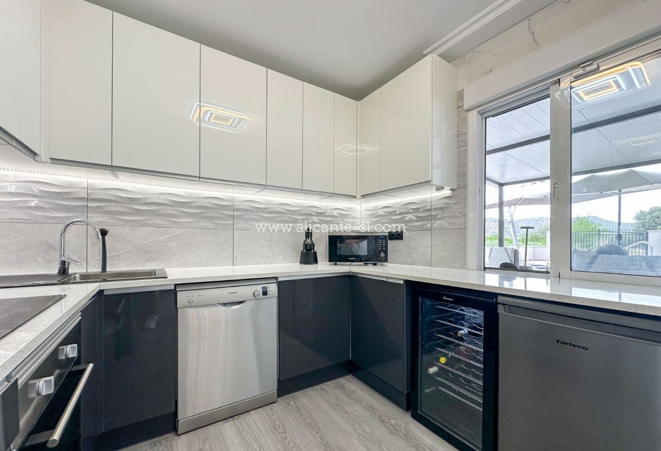 4 slaapkamer Villa te koop in Aspe met zwembad - € 295.000 (Ref: 9099735)