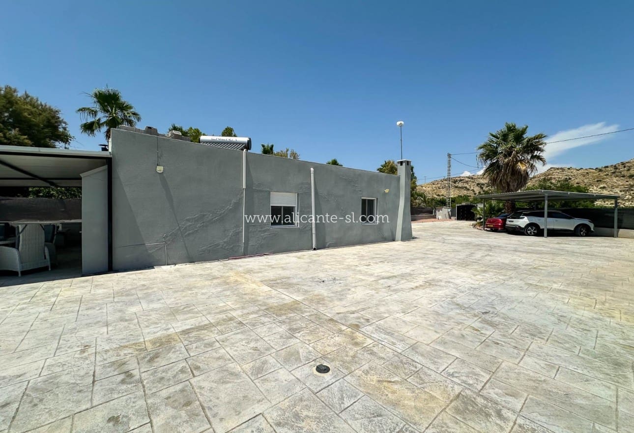 4 slaapkamer Villa te koop in Aspe met zwembad - € 295.000 (Ref: 9099735)