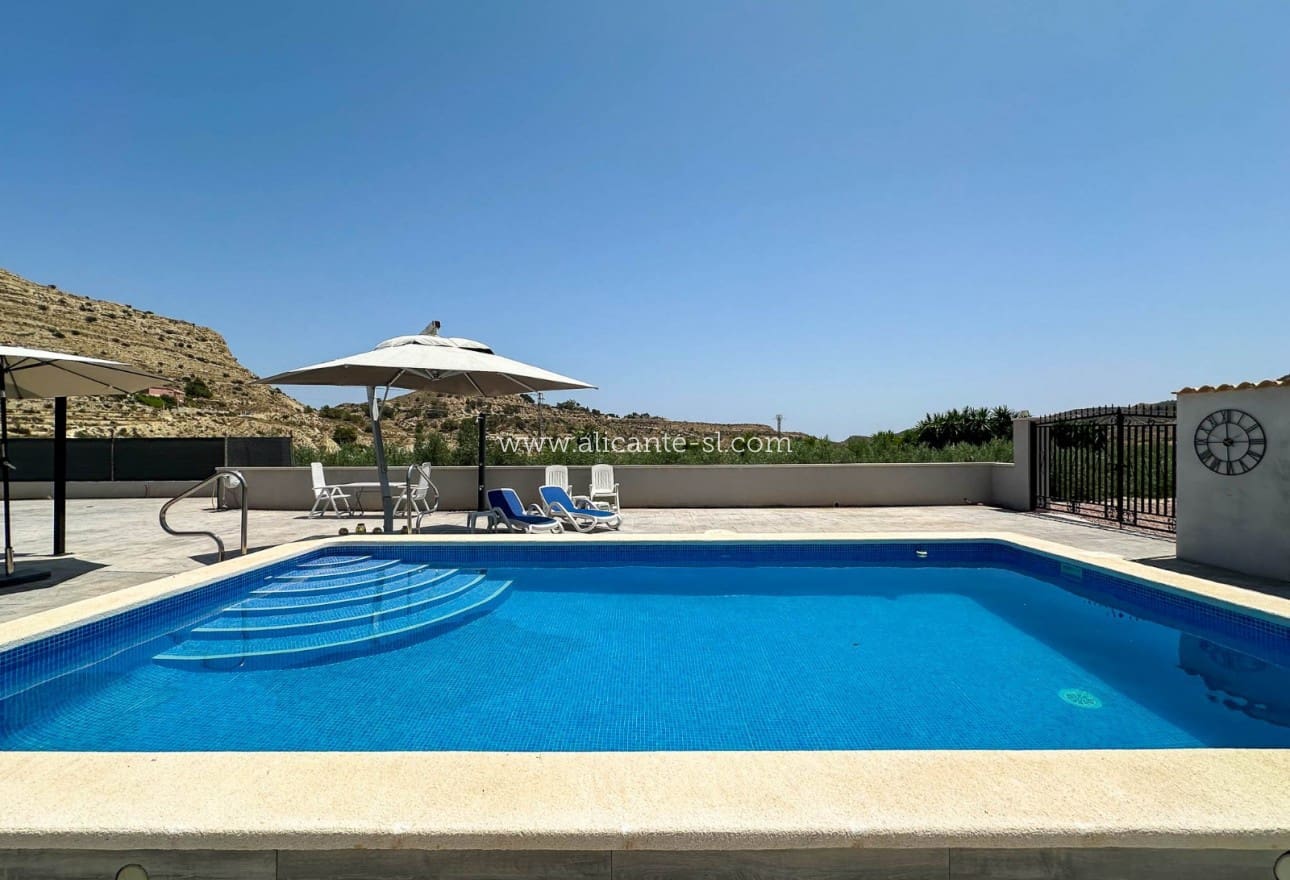 4 slaapkamer Villa te koop in Aspe met zwembad - € 295.000 (Ref: 9099735)