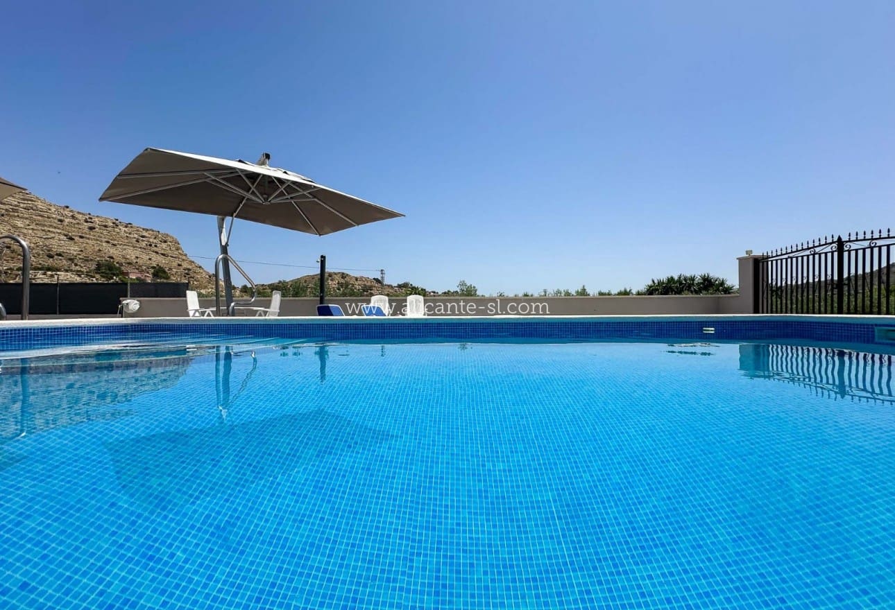 4 slaapkamer Villa te koop in Aspe met zwembad - € 295.000 (Ref: 9099735)