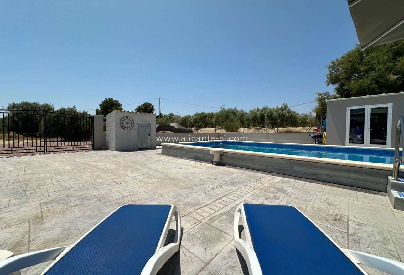 4 slaapkamer Villa te koop in Aspe met zwembad - € 295.000 (Ref: 9099735)