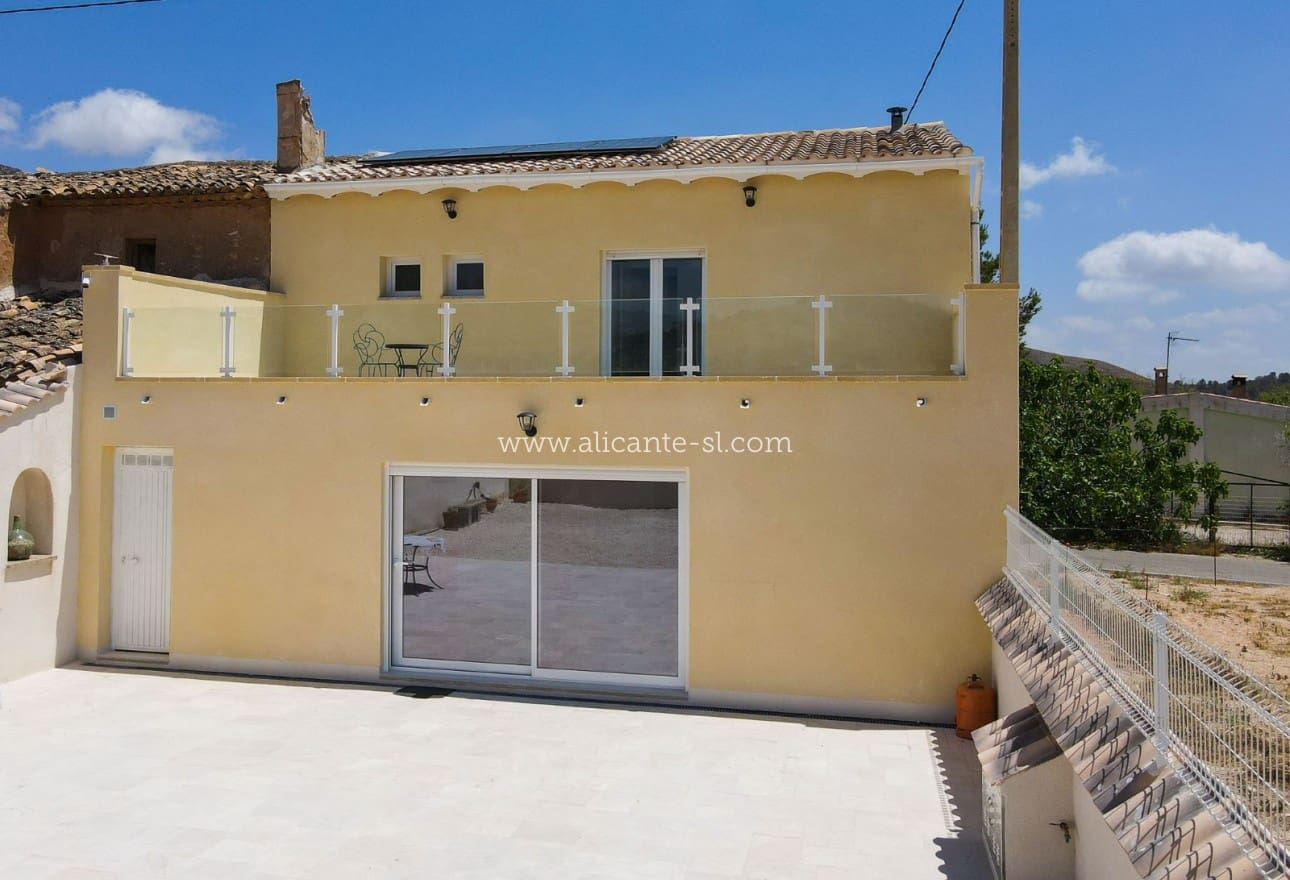 4 slaapkamer Huis te koop in Barbarroja - € 199.950 (Ref: 9115672)