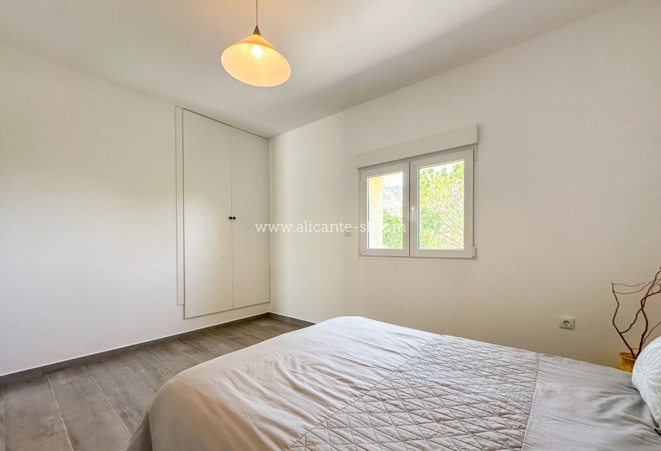 4 slaapkamer Huis te koop in Barbarroja - € 199.950 (Ref: 9115672)