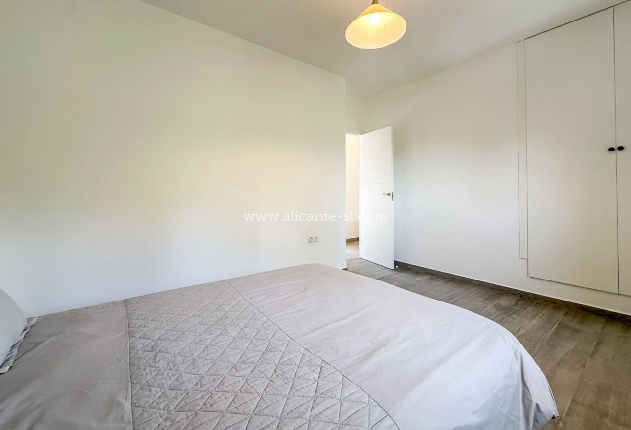 4 slaapkamer Huis te koop in Barbarroja - € 199.950 (Ref: 9115672)