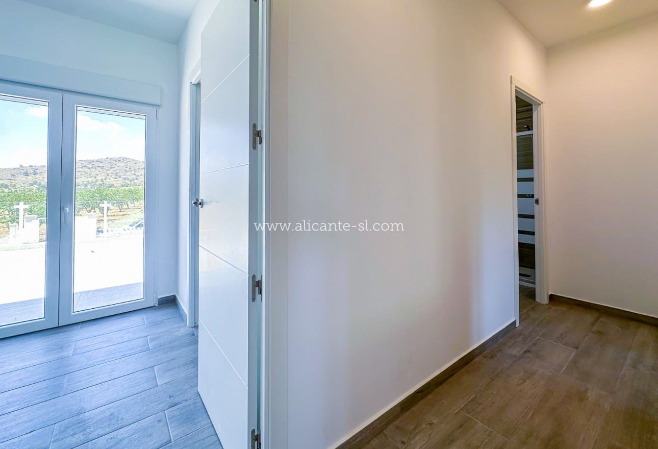 4 slaapkamer Huis te koop in Barbarroja - € 199.950 (Ref: 9115672)