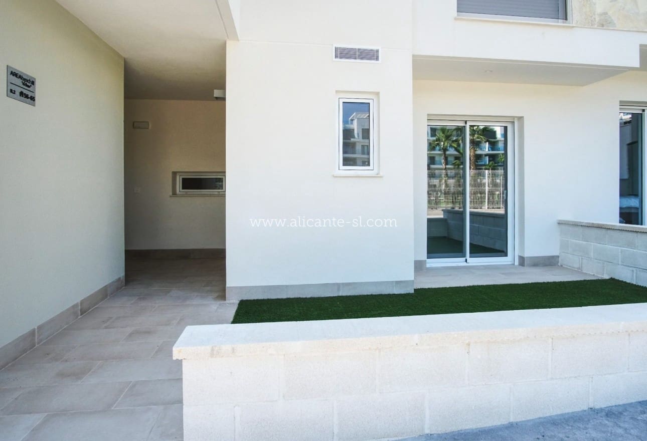 2 soveværelse Lejlighed til salg i Guardamar del Segura med swimmingpool garage - € 295.000 (Ref: 9248462)