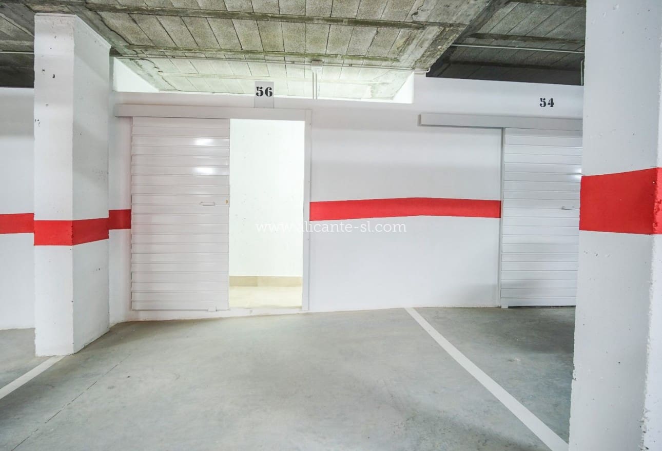 2 soveværelse Lejlighed til salg i Guardamar del Segura med swimmingpool garage - € 295.000 (Ref: 9248462)