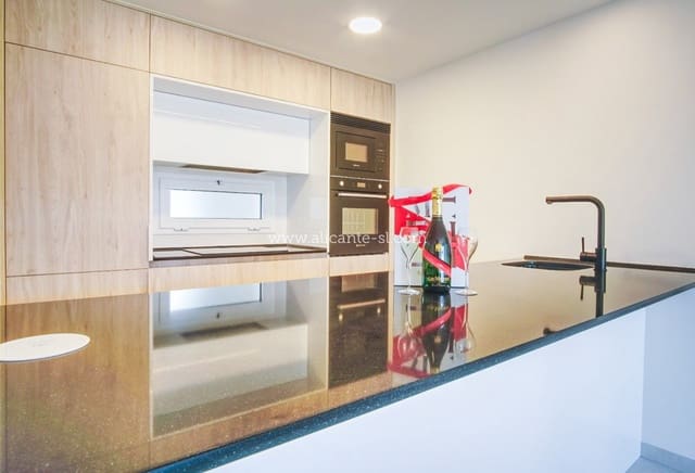 2 Zimmer Apartment zu verkaufen in Guardamar del Segura mit Pool Garage - 295.000 € (Ref: 9248462)