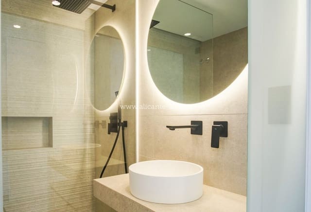 2 Zimmer Apartment zu verkaufen in Guardamar del Segura mit Pool Garage - 295.000 € (Ref: 9248462)