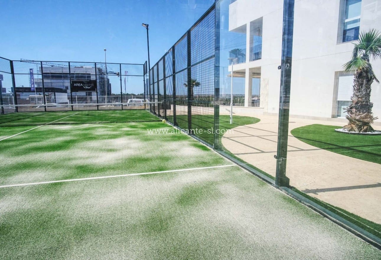 2 soveværelse Lejlighed til salg i Guardamar del Segura med swimmingpool garage - € 295.000 (Ref: 9248462)