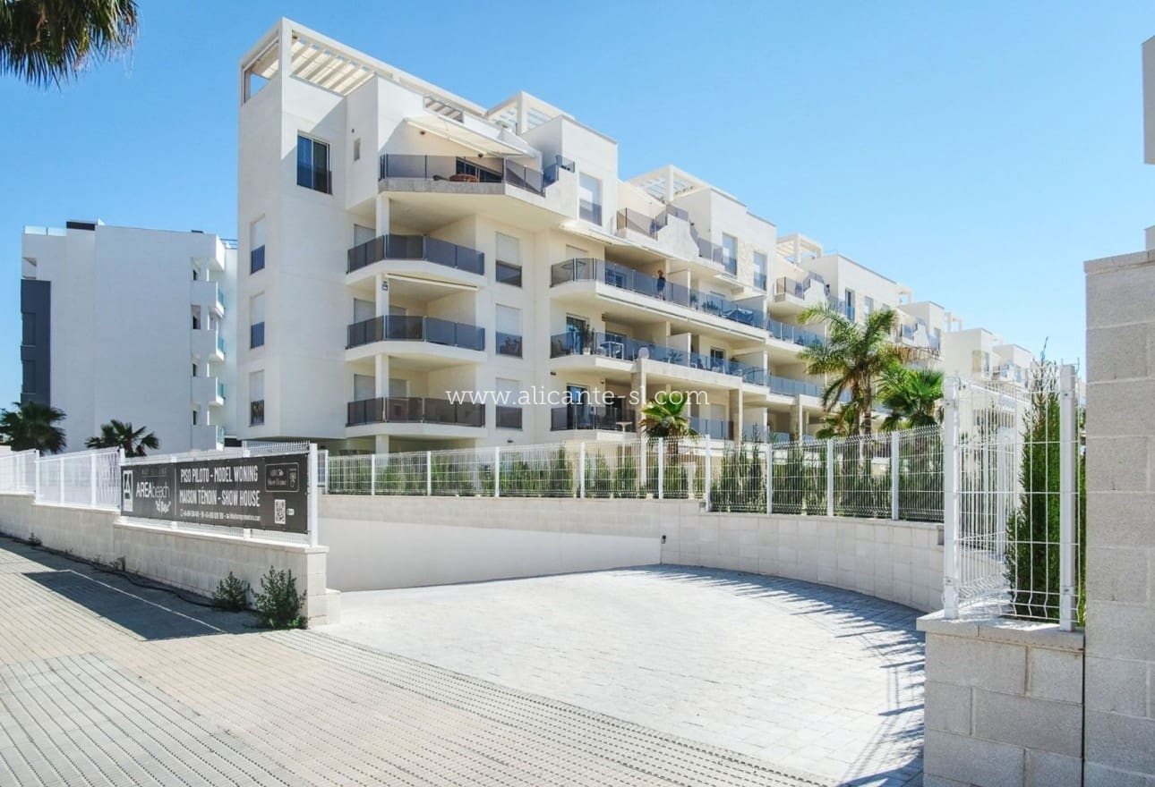 2 soveværelse Lejlighed til salg i Guardamar del Segura med swimmingpool garage - € 295.000 (Ref: 9248462)